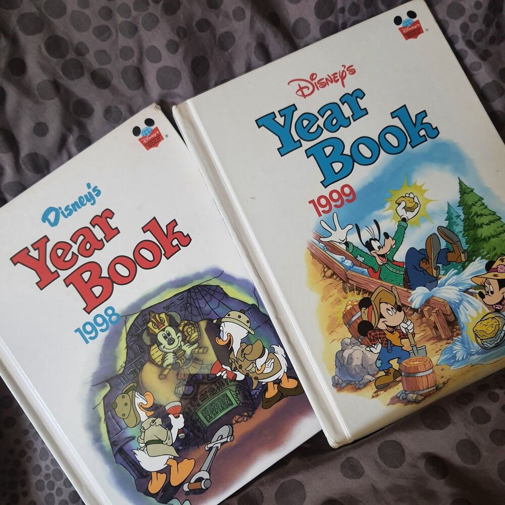 Disney’s Year Book Lot Of 2 1998 & 1999 Hardcover Mickey Minnie Donald Duck Vtg
